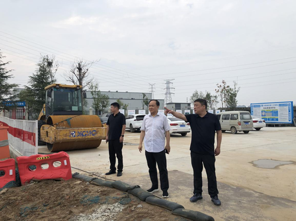 亚游官方网站-亚游yayou（中国）,党委委员、副总经理张岩到侯寨新镇区安置区调研项目建设工作